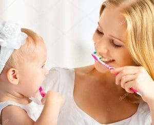 Odontopediatria - Dentista para niños en Córdoba - Cepillado dental en niños